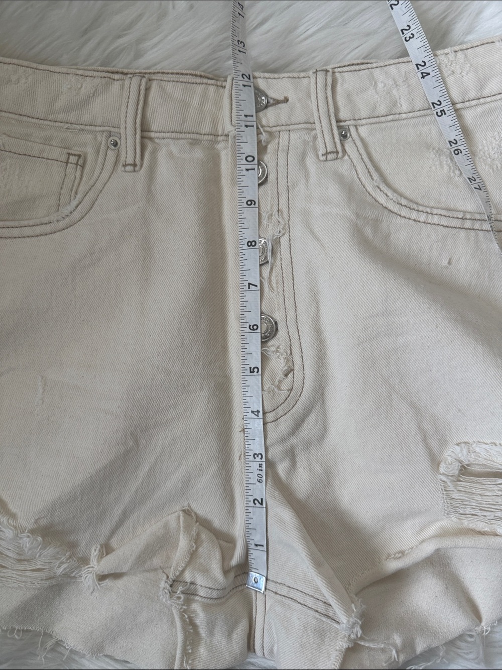 Wild Fable High Waisted Cream Cut Off Shorts Women’s Size 6 - Picture 7 of 9